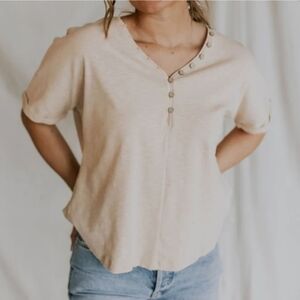 Button Detail Top